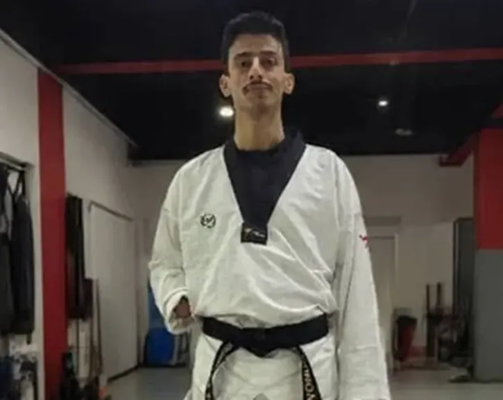 شاب من ذوي الاحتياجات الخاصة يمثّل اليمن كأول لاعب بارا تايكوندو ببطولة العالم في كوريا الجنوبية